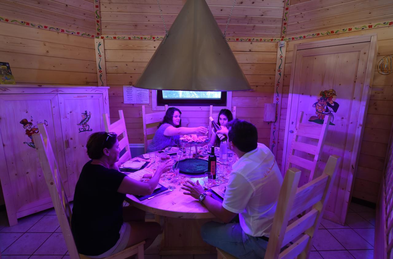 Village Vacances - Defiplanet' Dienné Dış mekan fotoğraf